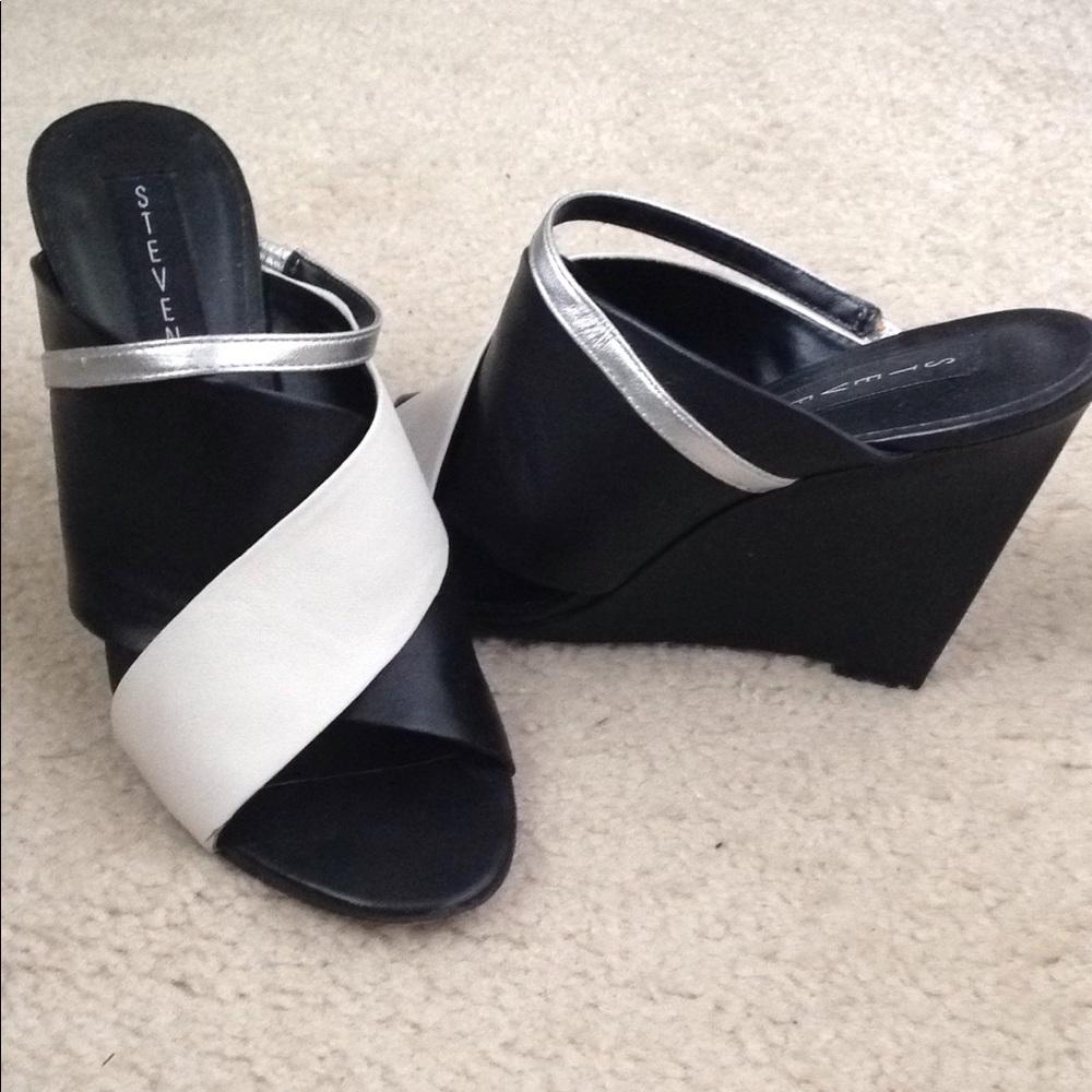 Steve Madden black white leather wedge pumps, 7M